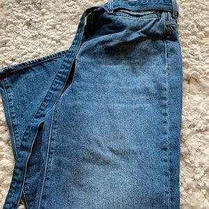 H&M JEANS ANKLE LENGTH WITH A flare!